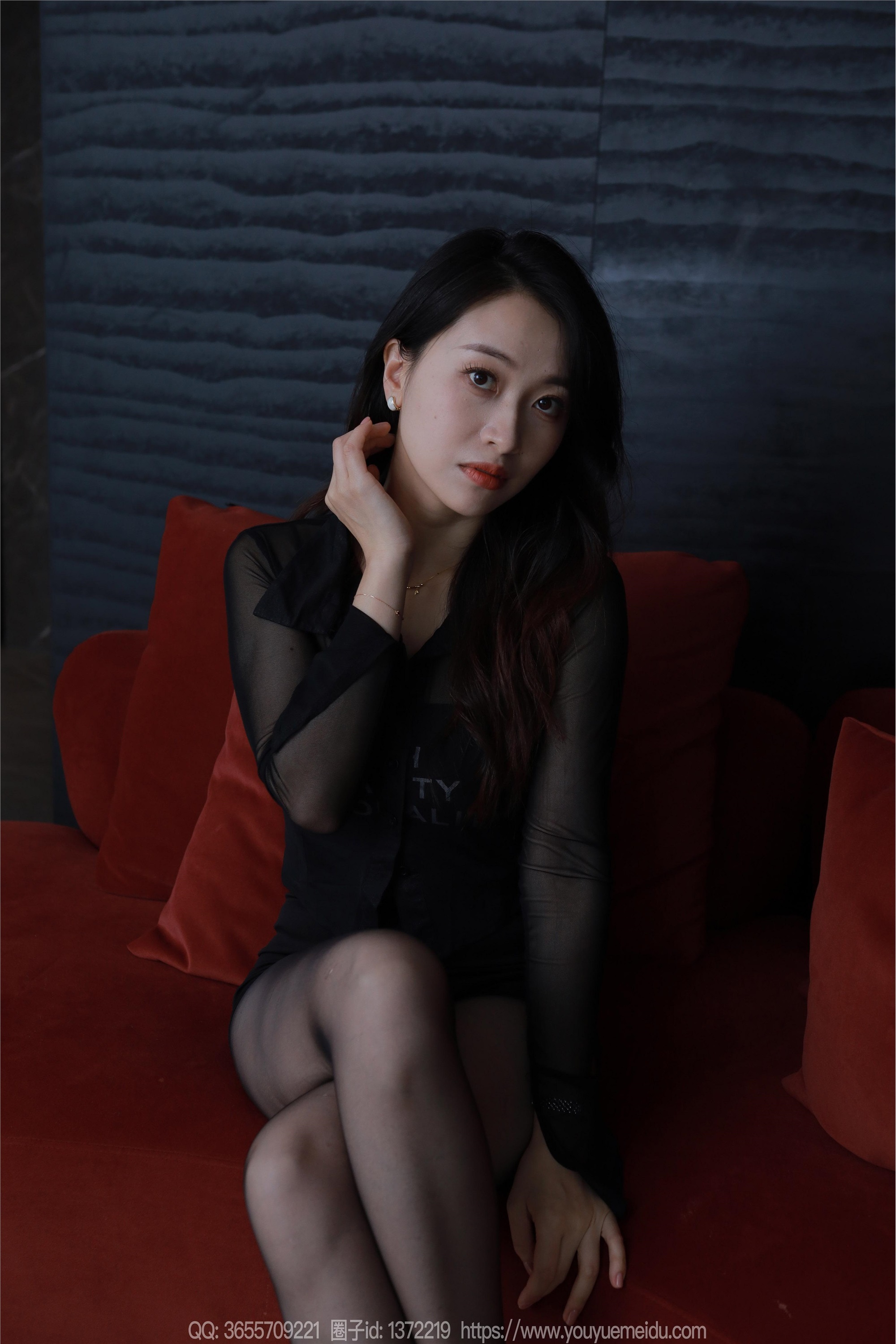 IESS异思趣向  2024.04.08 丝享家 1710 小婕《红色沙发（上）》